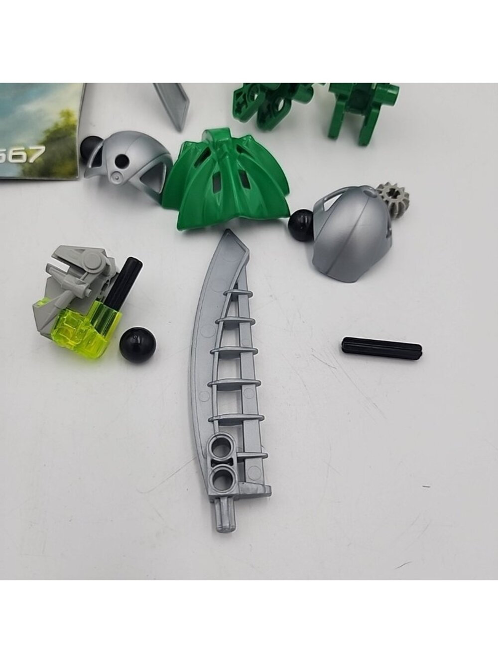 LEGO BIONICLE: Lewa Nuva (8567) - Picture 3 of 4